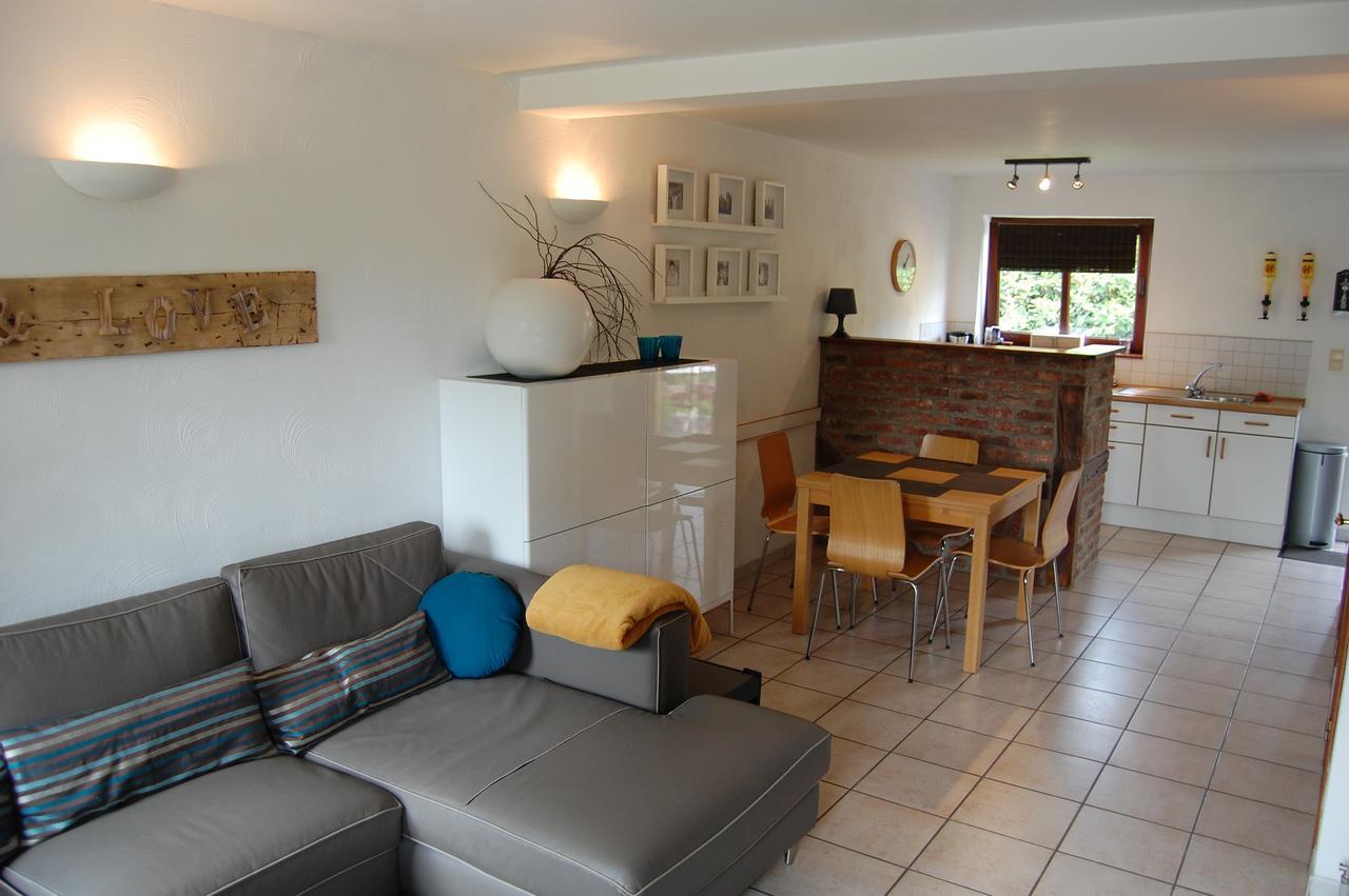 Appartement Fleurs Des Champs - Esc'Appart Rochefort Esterno foto